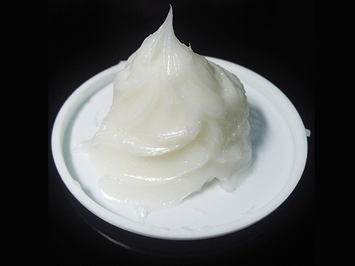 選擇塑膠零件潤滑脂要考慮哪些因素呢？