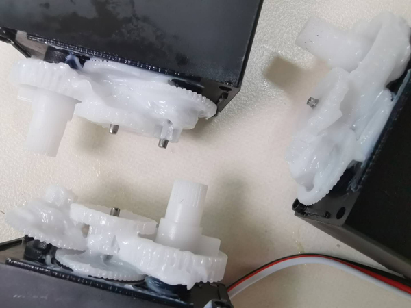 電機(jī)減速齒輪箱該如何選用合適的潤滑脂？