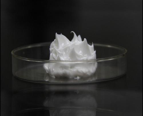 潤滑脂滴點的高低主要受到什么影響？